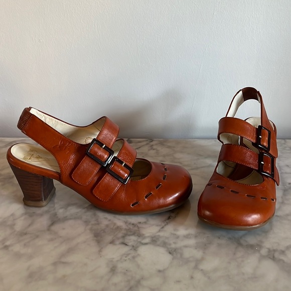 John Fluevog Shoes - Fluevog Operettas Fiorenza W8 Terracotta & Brown